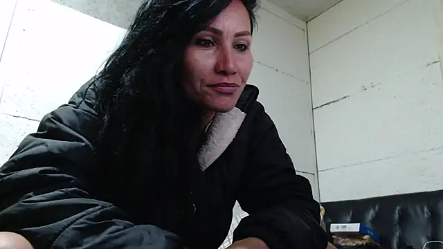 Nicolsweet  online show from June 12, 2026, 1:04 am