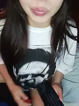 zaracamila98 online show from June 10, 2026, 2:23 am