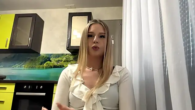 YelledBlink online show from June 4, 2026, 1:06 pm