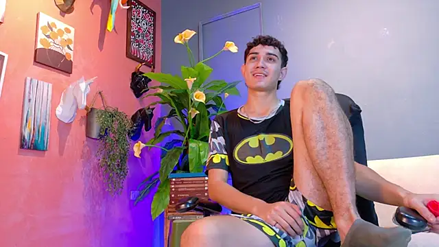 aalejo gray online show from June 3, 2026, 1:14 pm