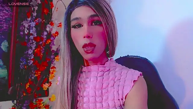 Snapshot of Honey_Balenciaga chatting on June 21, 2026, 3:31 am Honey Balenciaga online show from June 21, 2026, 3:31 am