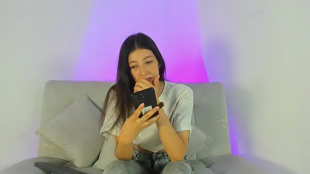 LindseyCarter online show from July 18, 2026, 8:01 pm