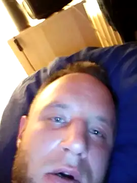 Kozikmistrz1995 online show from June 3, 2026, 12:24 am