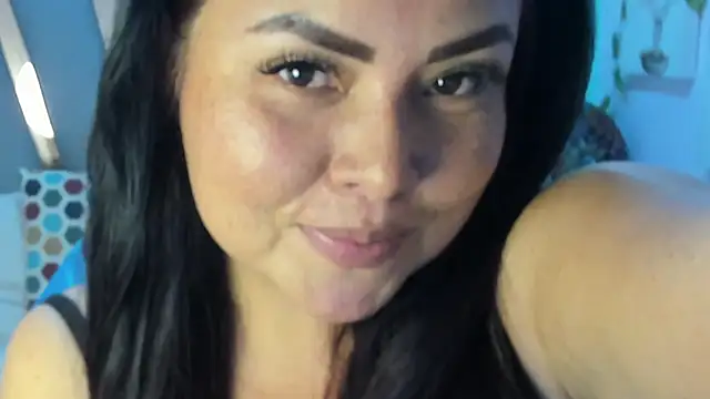 Nataly Freckles online show from June 7, 2026, 2:43 pm