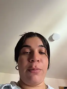 Siri Luxx online show from June 25, 2026, 4:11 pm