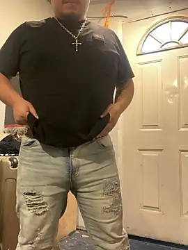 whitechocolatecandy1 online show from June 27, 2026, 2:05 am