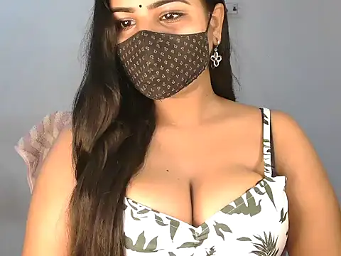 Curvy Deepa online show from June 24, 2026, 6:18 pm