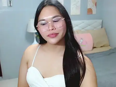 AlianaFord online show from July 5, 2026, 2:29 am