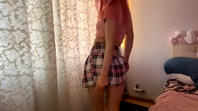 sexy cute18 online show from July 3, 2026, 1:01 am
