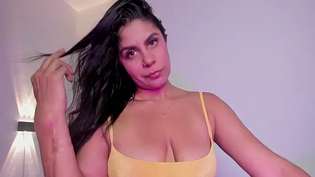 antonella lee x online show from June 24, 2026, 9:36 pm