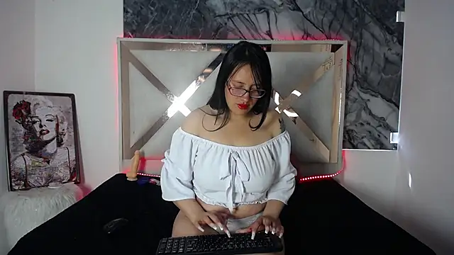 antonellagoldcs online show from June 17, 2026, 3:02 pm
