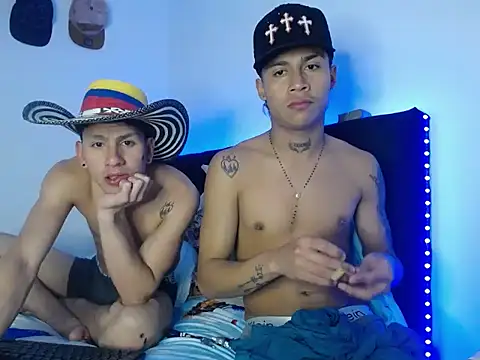 Snapshot of TheHotDuo19 chatting on June 14, 2026, 5:20 am TheHotDuo19 online show from June 14, 2026, 5:20 am
