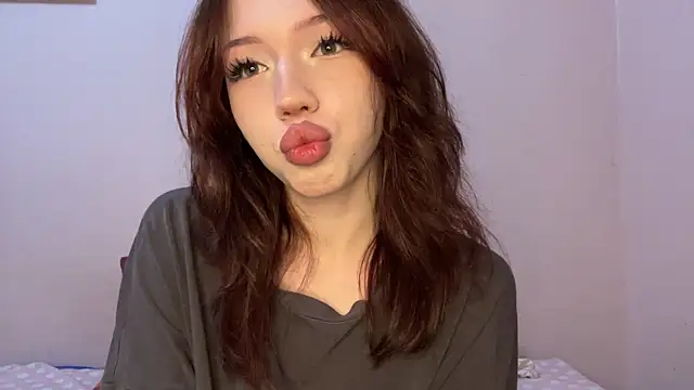 moonlure online show from July 19, 2026, 10:13 pm