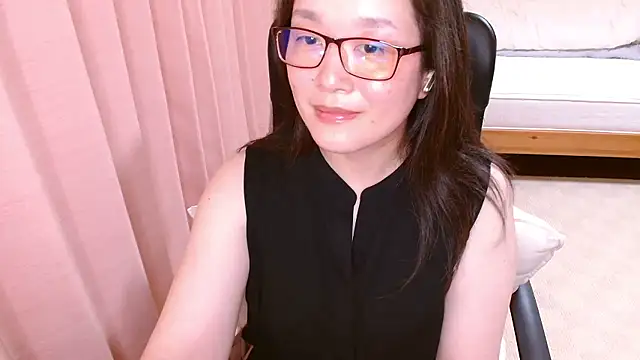 LENA-xo online show from July 2, 2026, 4:02 pm