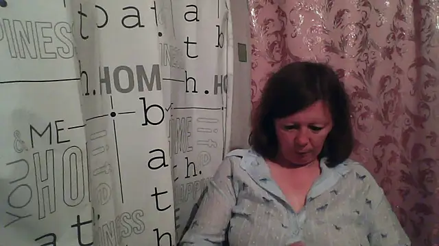 Schastlivaya43 online show from July 8, 2026, 7:40 pm