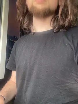 mmmshy online show from June 4, 2026, 3:07 pm