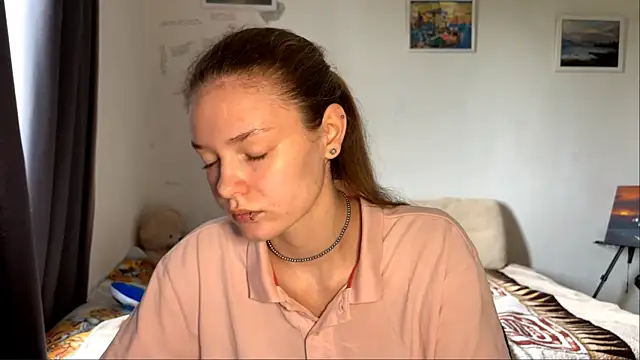 ShonaPitcherello online show from June 9, 2026, 1:01 pm