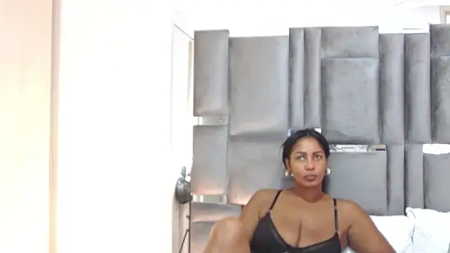 IvyEllis1 online show from July 6, 2026, 2:47 pm
