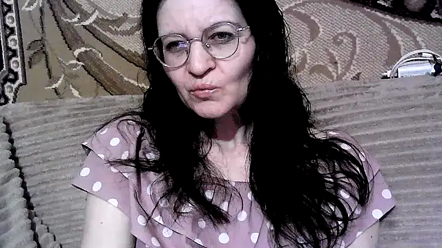 Snapshot of Dear_Annet chatting on June 26, 2026, 10:47 pm Dear Annet online show from June 26, 2026, 10:47 pm