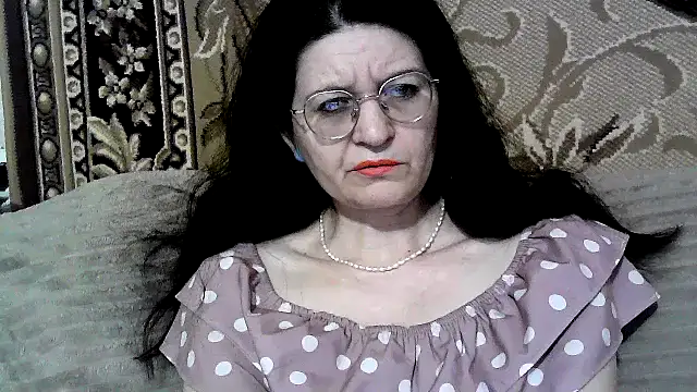 Snapshot of Dear_Annet chatting on June 27, 2026, 8:47 pm Dear Annet online show from June 27, 2026, 8:47 pm
