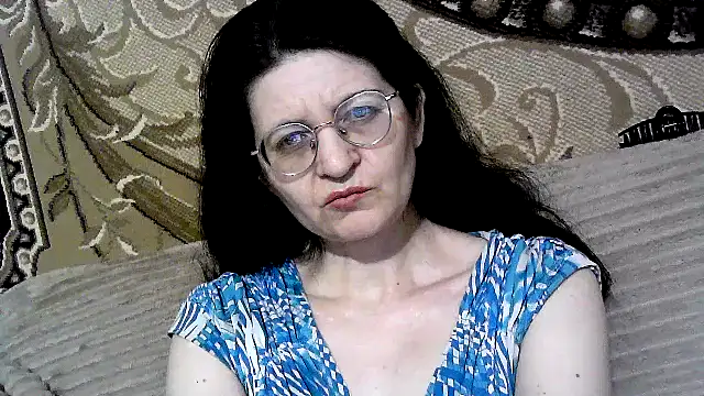 Snapshot of Dear_Annet chatting on July 9, 2026, 7:40 pm Dear Annet online show from July 9, 2026, 7:40 pm