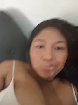 MoonMua online show from June 10, 2026, 6:07 pm