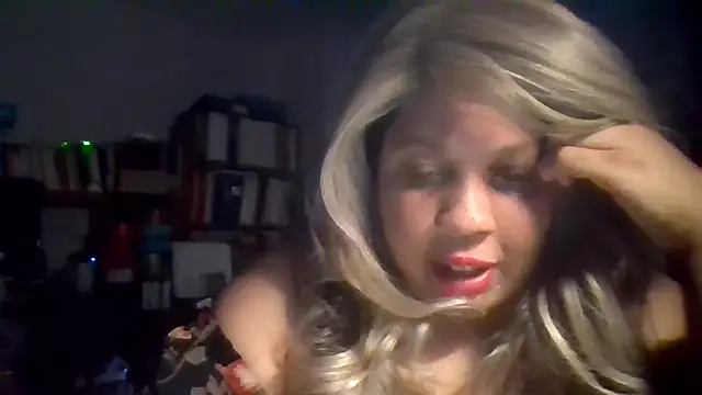 Snapshot of NotEvenPretty chatting on June 11, 2026, 12:25 pm NotEvenPretty online show from June 11, 2026, 12:25 pm