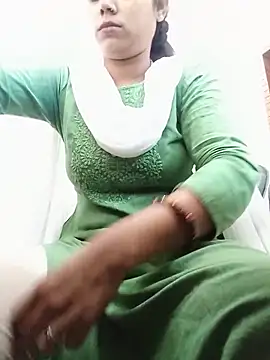 Snapshot of Hoty-sona chatting on June 12, 2026, 7:40 am Hoty-sona online show from June 12, 2026, 7:40 am