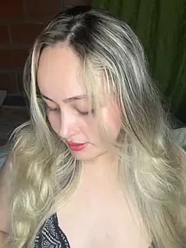 Rositafresitaa online show from June 19, 2026, 1:43 am