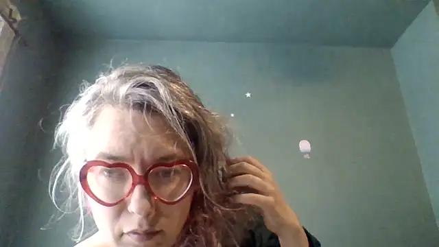 Snapshot of snack05 chatting on June 23, 2026, 6:06 pm snack05 online show from June 23, 2026, 6:06 pm