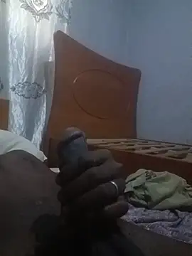 blackmamba113 online show from June 17, 2026, 5:43 am