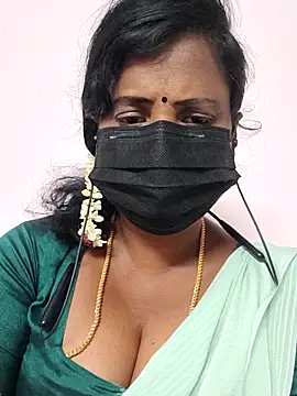 aiswarya143 online show from June 10, 2026, 11:09 am