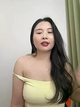 Snapshot of Doudou__520 chatting on June 12, 2026, 12:04 pm Doudou 520 online show from June 12, 2026, 12:04 pm