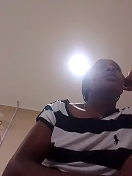 lisajuicyy online show from June 6, 2026, 1:27 pm