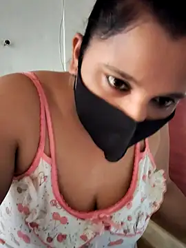 Lusty mussty online show from June 9, 2026, 7:42 am