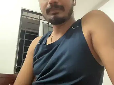 Snapshot of NAVIN0001 chatting on August 3, 2026, 6:11 pm NAVIN0001 online show from August 3, 2026, 6:11 pm