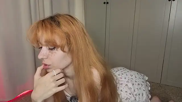 tgirlfoxy online show from July 28, 2026, 6:20 am