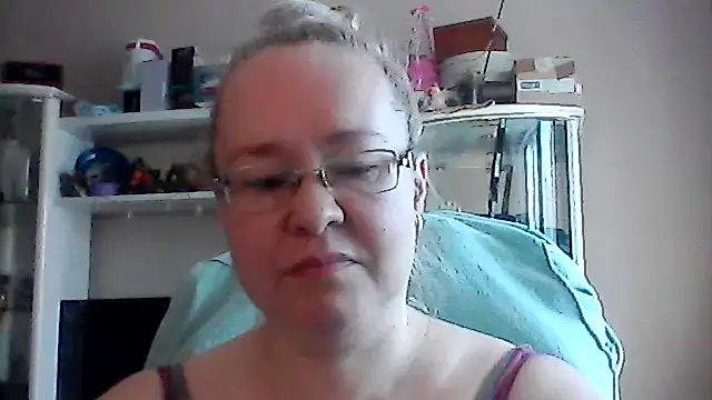 Viola27 online show from June 9, 2026, 4:24 am