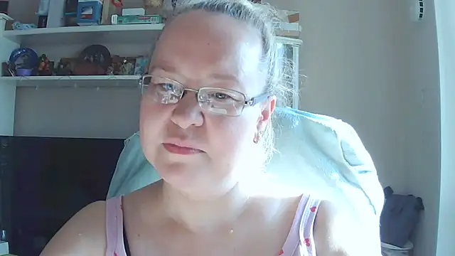 Viola27 online show from July 8, 2026, 1:43 am