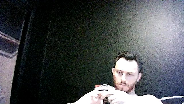 Snapshot of Mikecloudyhawk chatting on June 7, 2026, 10:46 pm Mikecloudyhawk online show from June 7, 2026, 10:46 pm