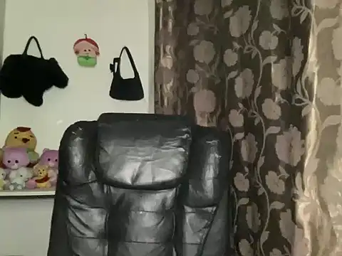 Justine0419 online show from June 22, 2026, 7:11 pm
