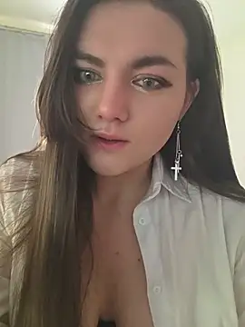 Snapshot of XenaBevy chatting on July 16, 2026, 3:51 pm XenaBevy online show from July 16, 2026, 3:51 pm