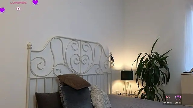 Snapshot of Ginnybabe_ chatting on February 20, 2025, 1:08 pm Ginnybabe online show from February 20, 2025, 1:08 pm