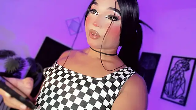 misstreslatin online show from July 7, 2026, 6:12 pm