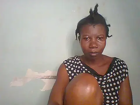 Snapshot of Am_Creme_Delight chatting on July 9, 2026, 12:53 pm Am Creme Delight online show from July 9, 2026, 12:53 pm