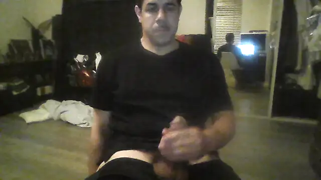 Snapshot of toosexy4myshirt chatting on June 26, 2026, 1:21 am toosexy4myshirt online show from June 26, 2026, 1:21 am