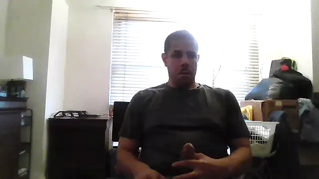 Snapshot of toosexy4myshirt chatting on July 14, 2026, 12:13 am toosexy4myshirt online show from July 14, 2026, 12:13 am