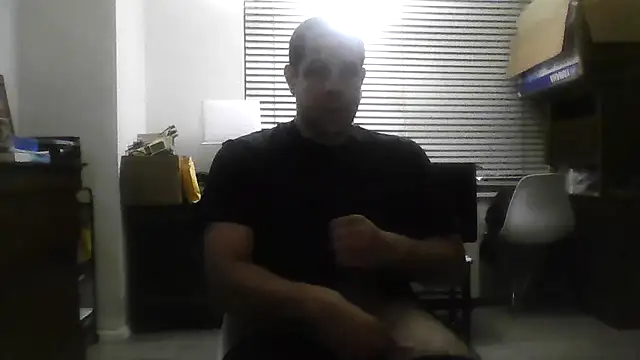 Snapshot of toosexy4myshirt chatting on July 31, 2026, 3:06 am toosexy4myshirt online show from July 31, 2026, 3:06 am