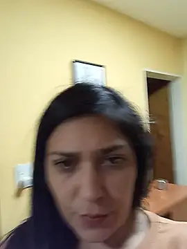 alexiamel online show from June 22, 2026, 2:13 am