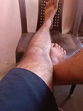 Desindianbull69 online show from June 15, 2026, 4:15 am